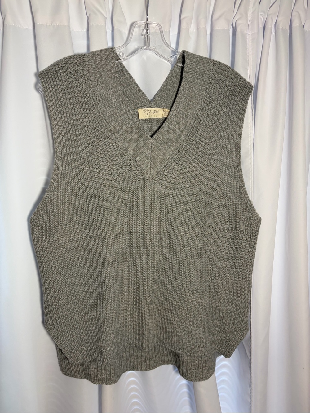 RD STYLE Grey Sweater Vest size L